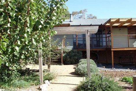 Property photo of 42 Banksia Avenue Kalkite NSW 2627