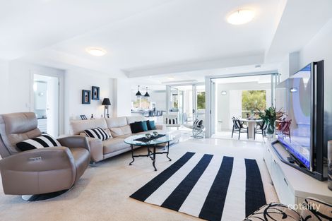 22 Alexandra Ave, Mermaid Beach, QLD 4218