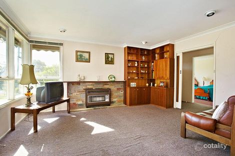 Property photo of 90 Greenwood Drive Bundoora VIC 3083