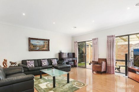 Property photo of 2/97 Bogong Avenue Glen Waverley VIC 3150