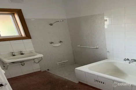 Property photo of 28 Davidson Road Elizabeth Vale SA 5112