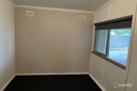 Property photo of 28 Davidson Road Elizabeth Vale SA 5112