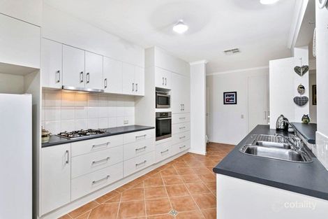 Property photo of 9 Robinia Court Murray Bridge SA 5253