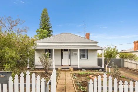 Property photo of 20 Newcastle Road Northam WA 6401