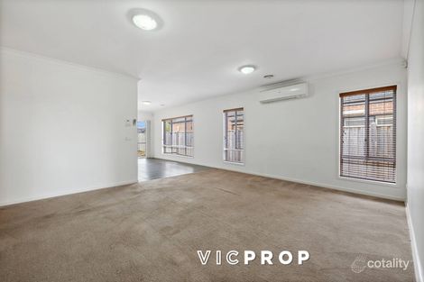 Property photo of 58 Spectacle Crescent Point Cook VIC 3030