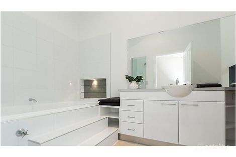 Property photo of 159 Autumn Street Geelong West VIC 3218