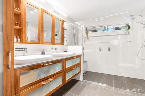 Property photo of 11 Macchion Close Wakerley QLD 4154