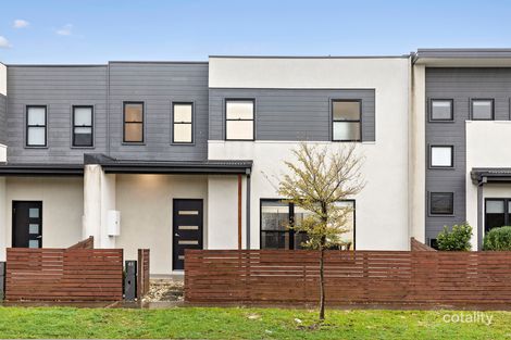 Property photo of 48 Oscar Circuit Roxburgh Park VIC 3064