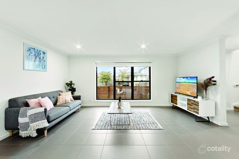 Property photo of 48 Oscar Circuit Roxburgh Park VIC 3064