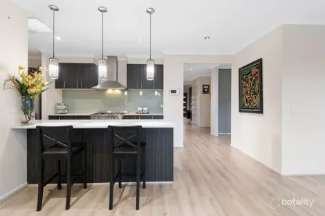 Property photo of 11 Wattle Valley Close Lyndhurst VIC 3975