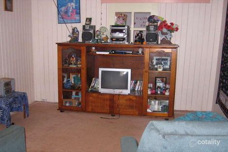 Property photo of 38 Main Street Meringandan QLD 4352