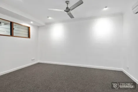 Property photo of 68 Summerhill Drive Mooroobool QLD 4870