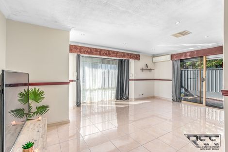 Property photo of 8 Napean Place Armadale WA 6112