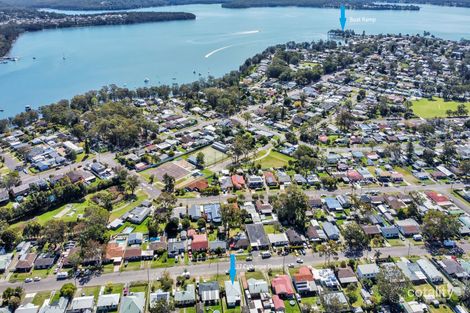 37 Catherine St, Mannering Park, NSW 2259