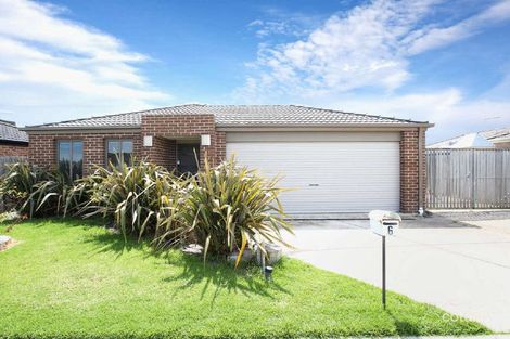 6 Sam St, Carrum Downs, VIC 3201