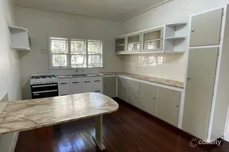 Property photo of 170 School Road Yeronga QLD 4104