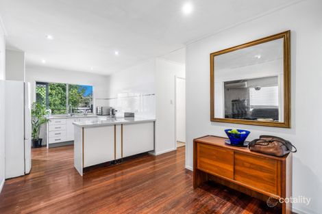 Property photo of 38 Roseberry Parade Wynnum West QLD 4178