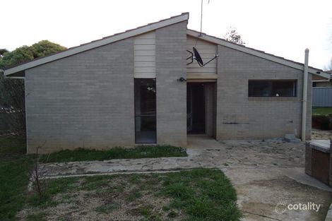 11 Nevile Pl, Latham, ACT 2615