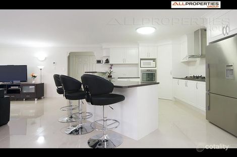 Property photo of 70 Tweeddale Circuit Drewvale QLD 4116