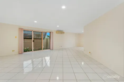 Property photo of 54 Monterey Keys Drive Helensvale QLD 4212
