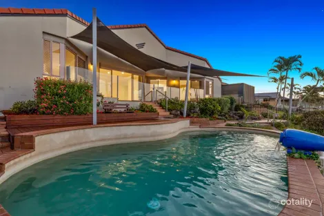 Property photo of 54 Monterey Keys Drive Helensvale QLD 4212