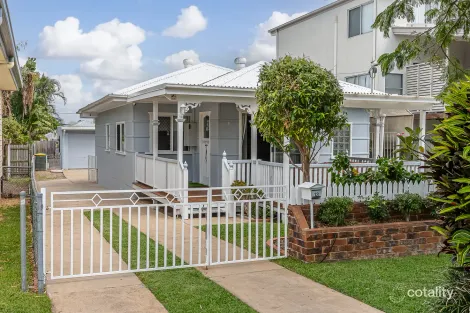 13 Hardiman St, Woody Point, QLD 4019