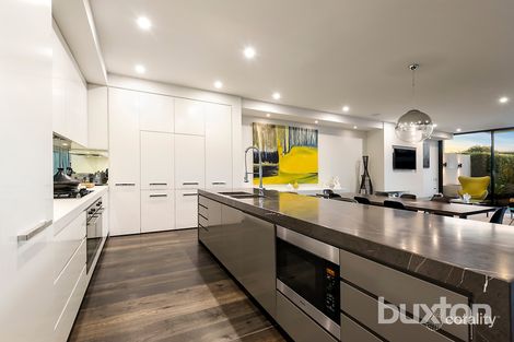 Property photo of 1 Laburnum Court Brighton VIC 3186
