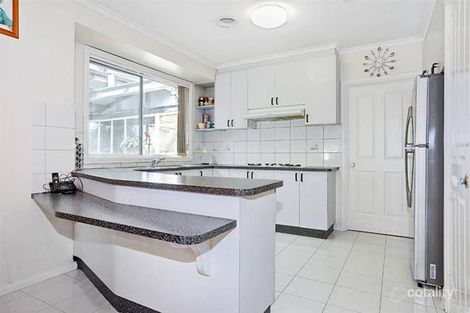 Property photo of 15 Oarsome Drive Delahey VIC 3037