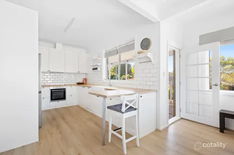Property photo of 5 Campbell Avenue Dee Why NSW 2099