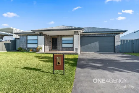 11 Compass St, Vincentia, NSW 2540