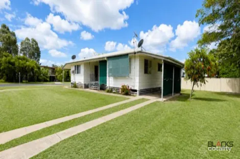 Property photo of 26 Middle Crescent Dysart QLD 4745