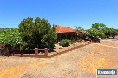 2 Passiflora Dr, Forrestfield, WA 6058