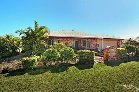 4 Albert Pl, Sandstone Point, QLD 4511