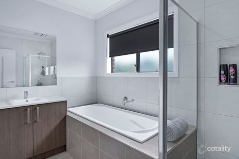 Property photo of 40 Bateman Drive Harkness VIC 3337