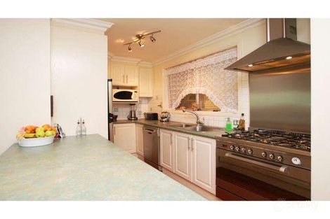 Property photo of 4 Moyne Crescent Coolaroo VIC 3048