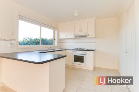 Property photo of 5/3 Hale Place Pakenham VIC 3810