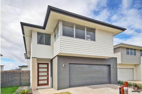 57 Hillcrest St, Rochedale, QLD 4123