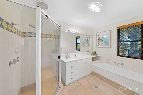 Property photo of 2 Grenoble Place Ormiston QLD 4160