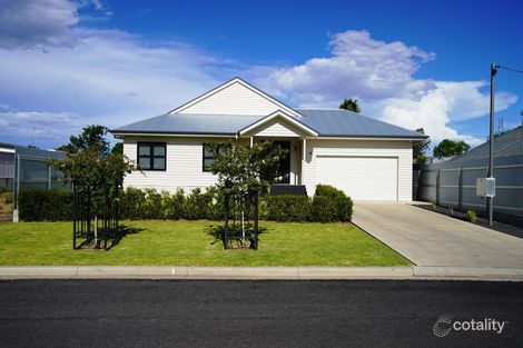 18 Chester St, Moree, NSW 2400