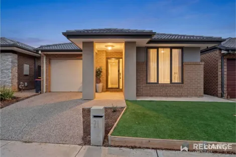 21 Hatfield St, Strathtulloh, VIC 3338