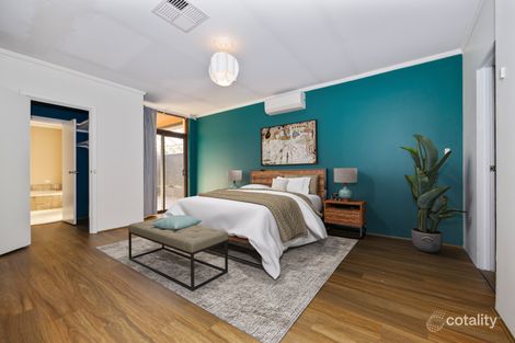 Property photo of 15 Suiza Place Carine WA 6020