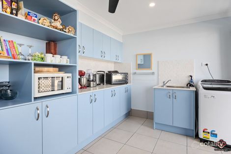 Property photo of 2 Bergamot Court Nikenbah QLD 4655