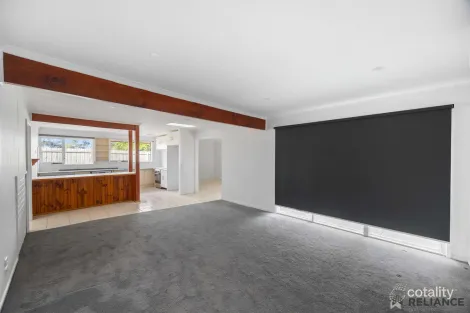 Property photo of 15 Connel Drive Melton South VIC 3338