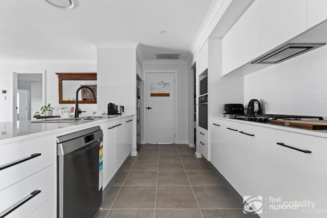 Property photo of 11 Davis Crescent Caerleon NSW 2850