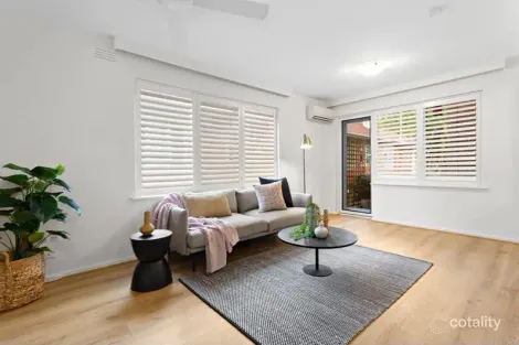 12a/10 Dickens St, Elwood, VIC 3184