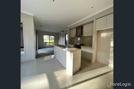 Property photo of 7 Stables Circuit Doncaster VIC 3108