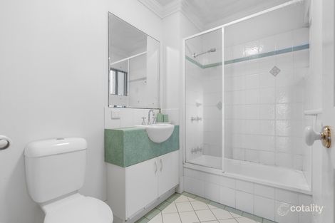 Property photo of 4/36 Cairns Street Cairns North QLD 4870