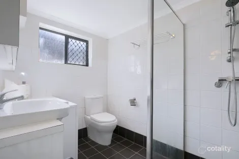 Property photo of 3/8 Kitchener Street Coorparoo QLD 4151