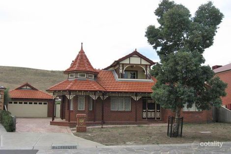 25 Adelaide Bvd, Gowanbrae, VIC 3043