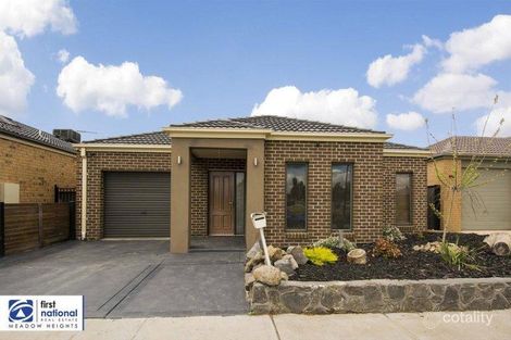19 Highbury Cct, Craigieburn, VIC 3064